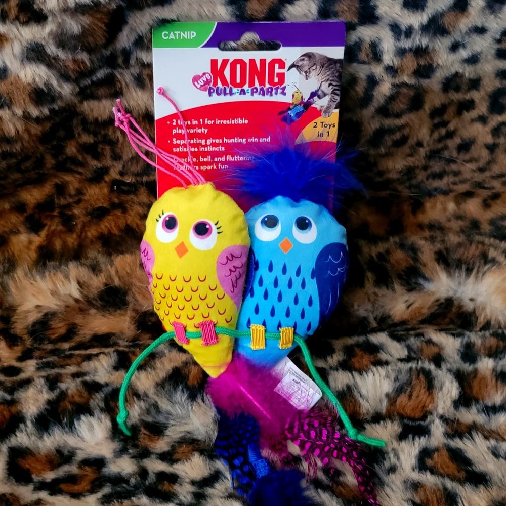 Kong Cat Pull A Partz Luvs New!